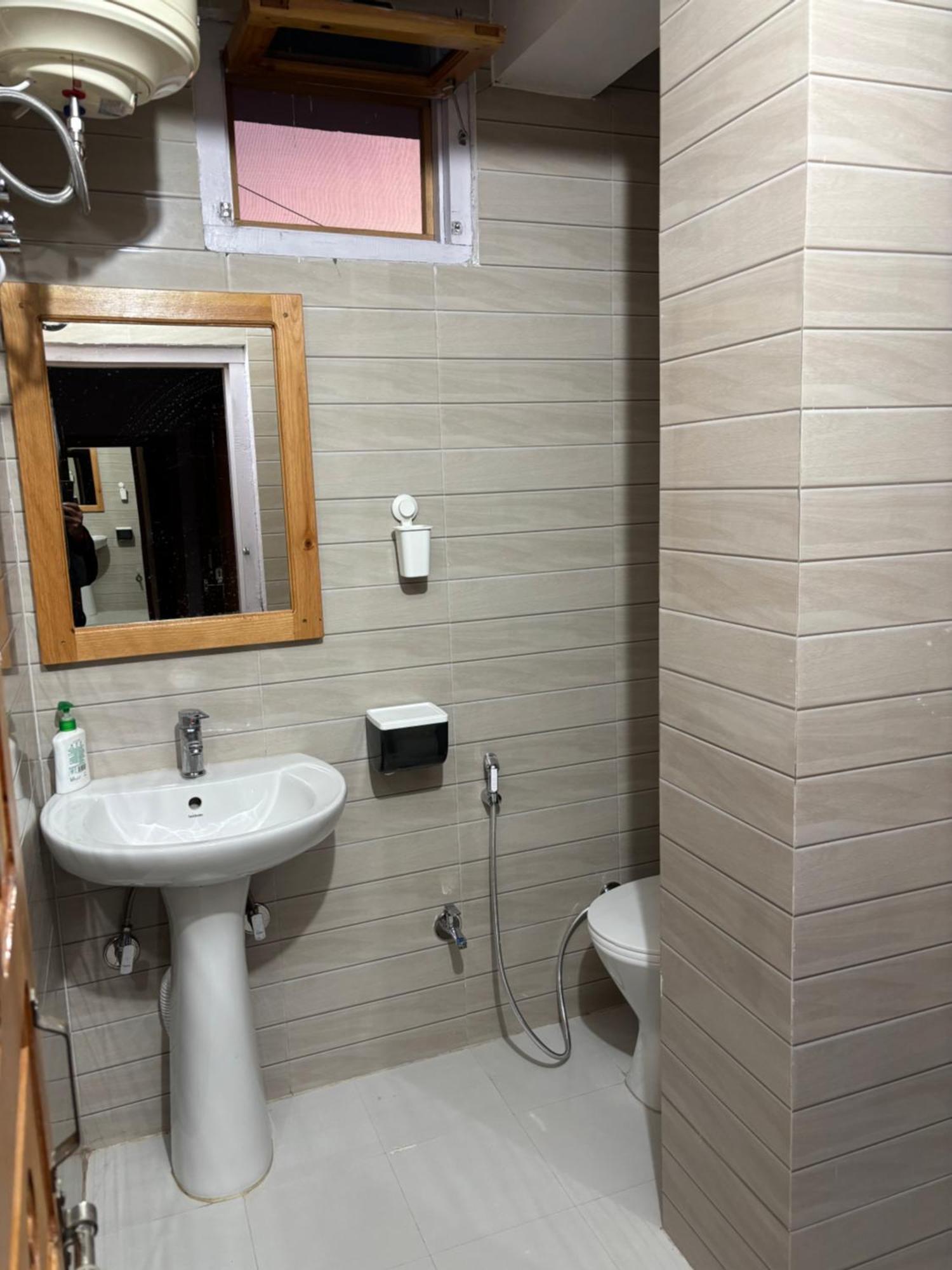 Brook Cottage Champawat Dış mekan fotoğraf