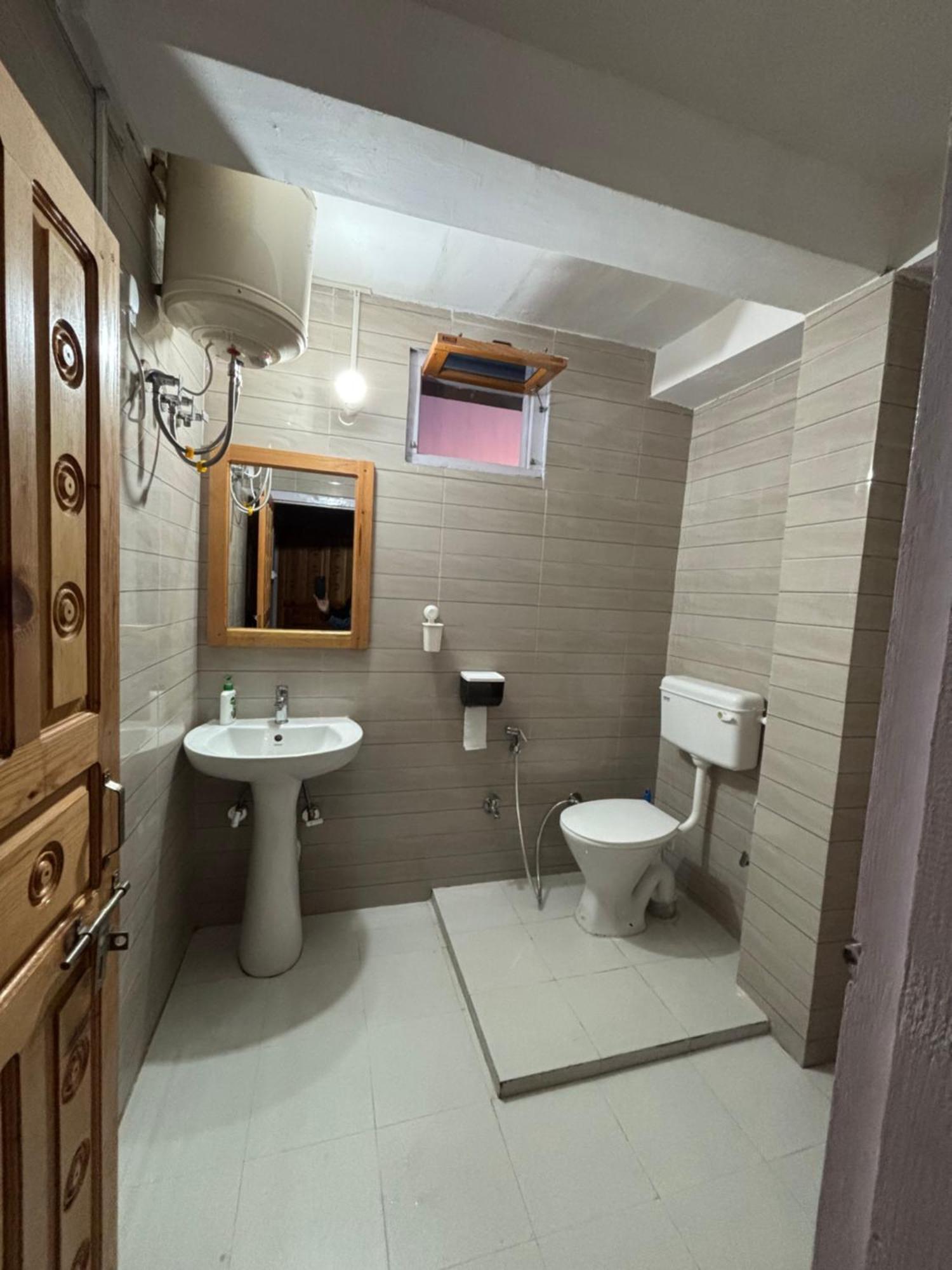 Brook Cottage Champawat Dış mekan fotoğraf